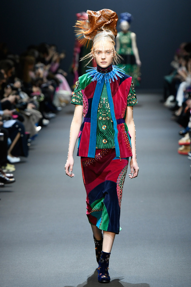 عرض أزياء Manish Arora لخريف وشتاء 2017