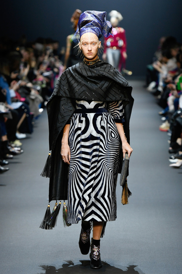 عرض أزياء Manish Arora لخريف وشتاء 2017