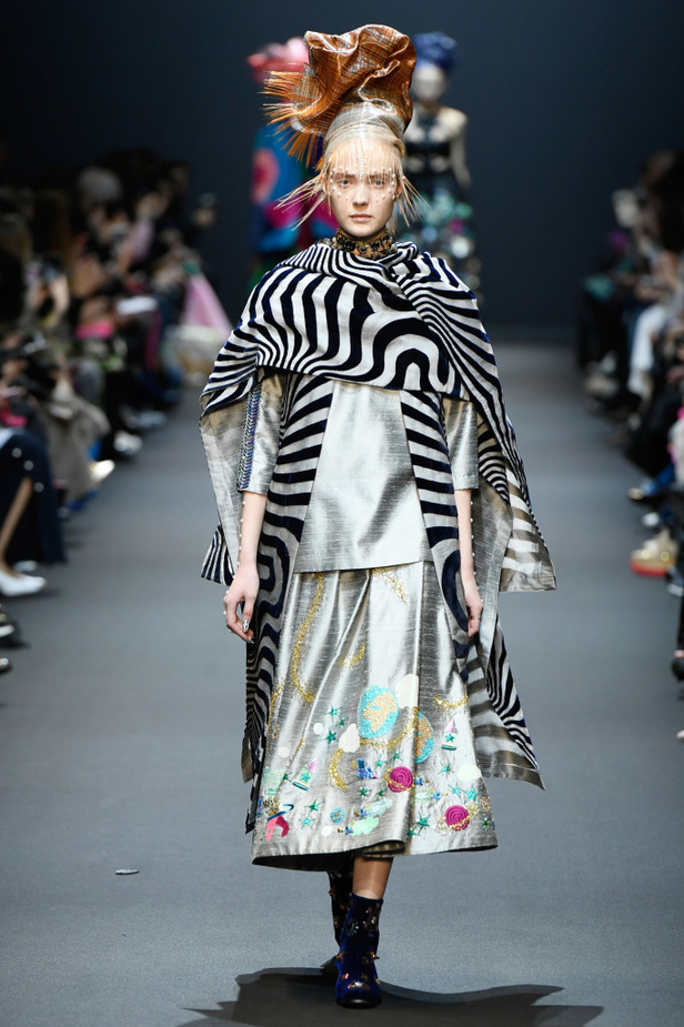 عرض أزياء Manish Arora لخريف وشتاء 2017