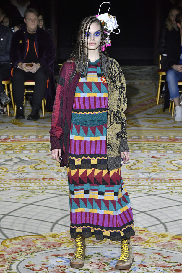 مجموعة فيفيان ويستوود للألبسة الجاهزة لخريف و شتاء 2017