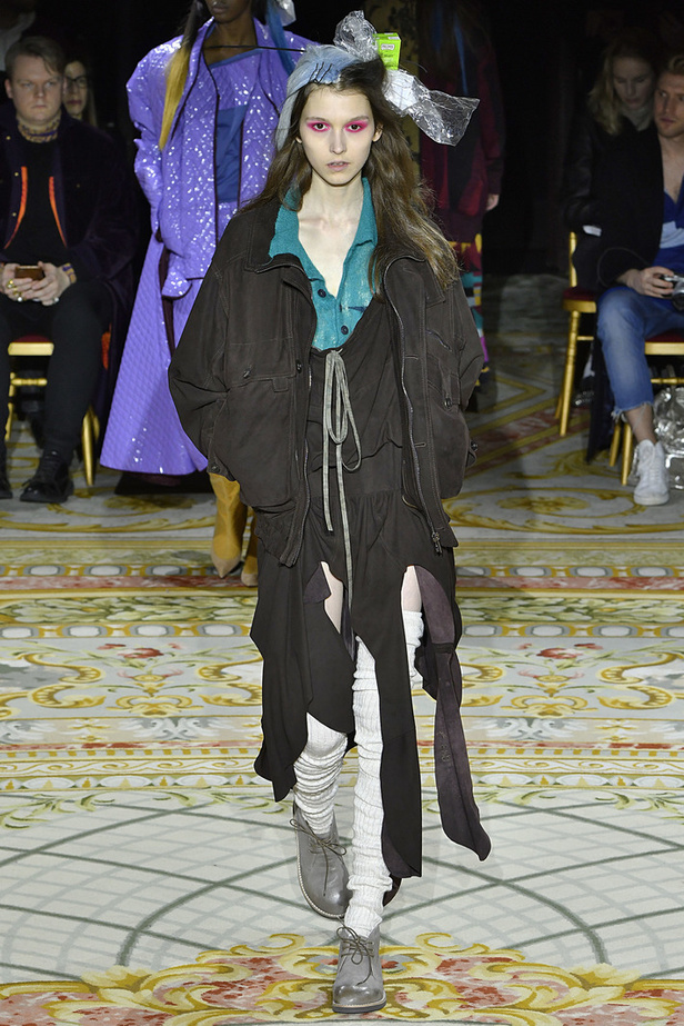 مجموعة فيفيان ويستوود للألبسة الجاهزة لخريف و شتاء 2017