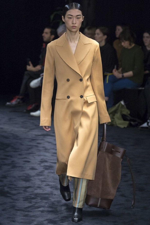 مجموعة لويفي Loewe لخريف وشتاء 2017