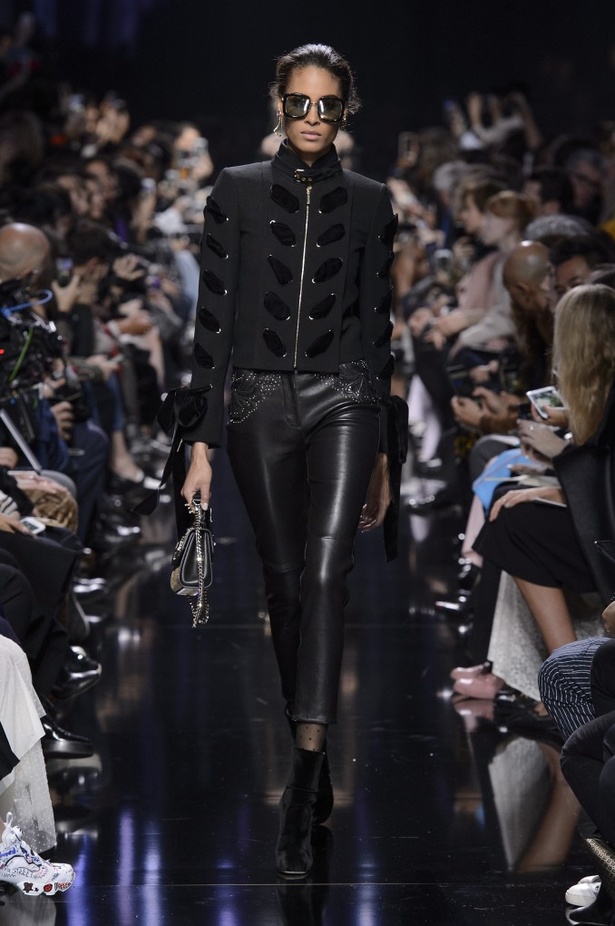 مجموعة إيلي صعب لخريف وشتاء 2017