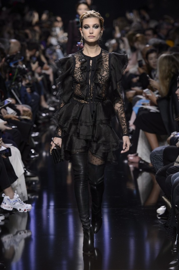 مجموعة إيلي صعب لخريف وشتاء 2017