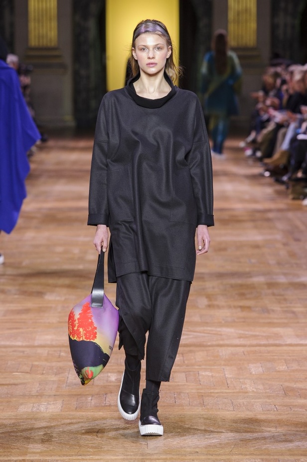 مجموعة Issey Miyake لخريف وشتاء 2017