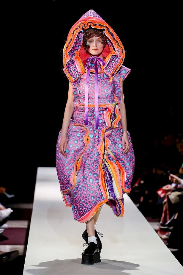 عرض ازياء كوم دي غارسون لخريف وشتاء 2018