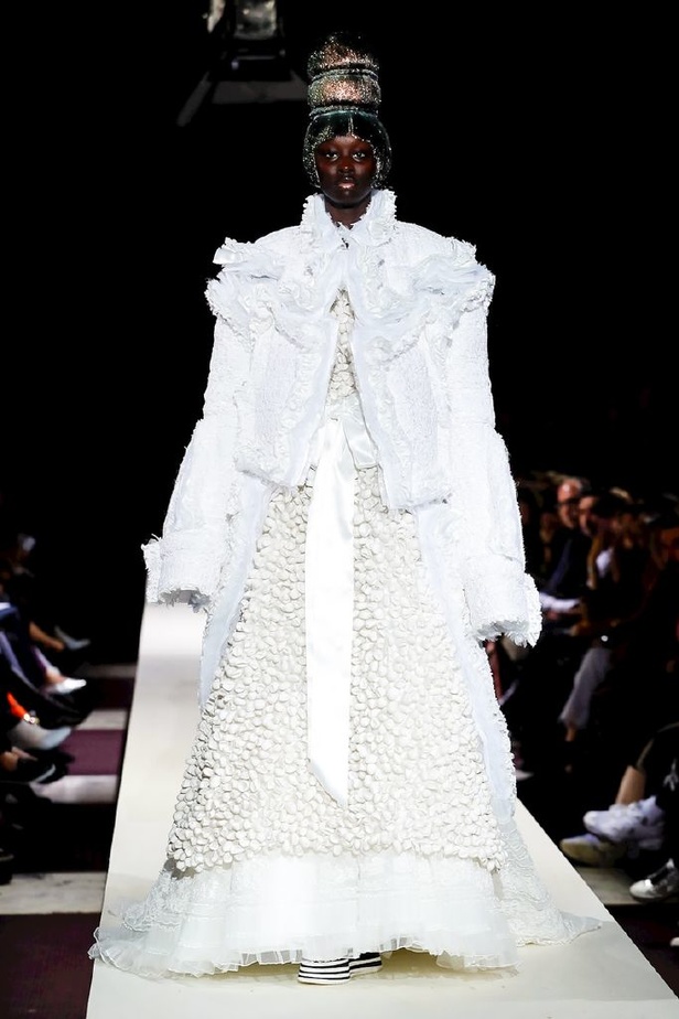 عرض ازياء كوم دي غارسون لخريف وشتاء 2018