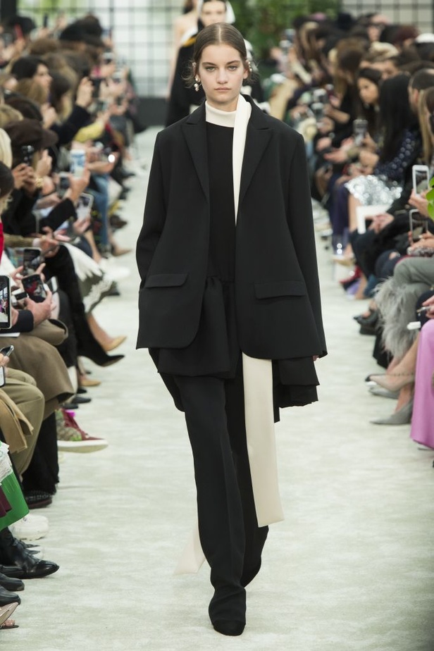 مجموعة Valentino للألبسة الجاهزة لخريف و شتاء 2018