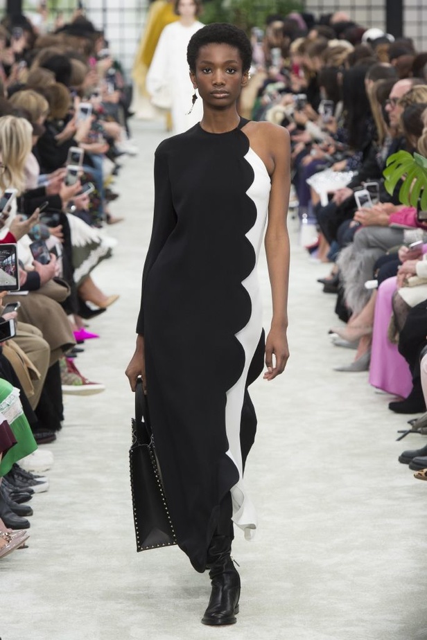 مجموعة Valentino للألبسة الجاهزة لخريف و شتاء 2018