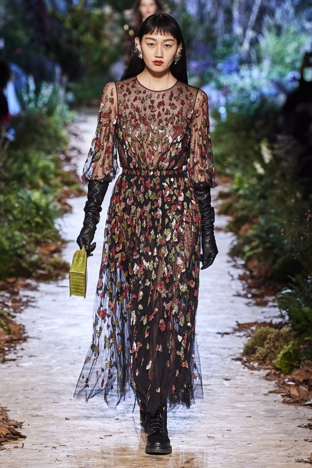 مجموعة "رالف أند روسو" Ralph & Russo لخريف وشتاء 2020 - 2021 