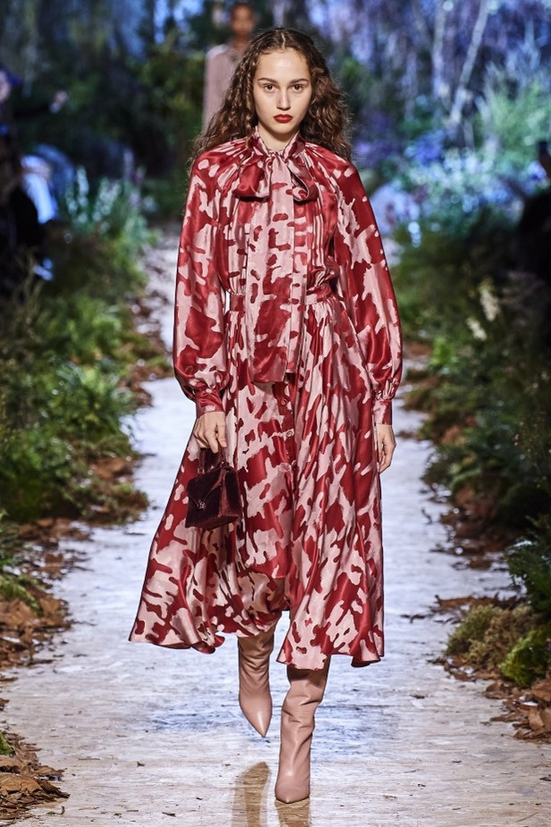 مجموعة "رالف أند روسو" Ralph & Russo لخريف وشتاء 2020 - 2021 