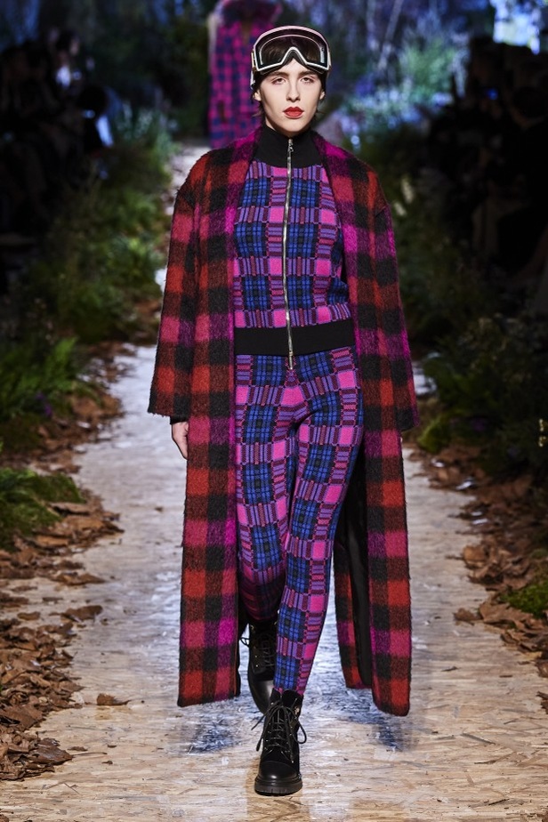 مجموعة "رالف أند روسو" Ralph & Russo لخريف وشتاء 2020 - 2021 