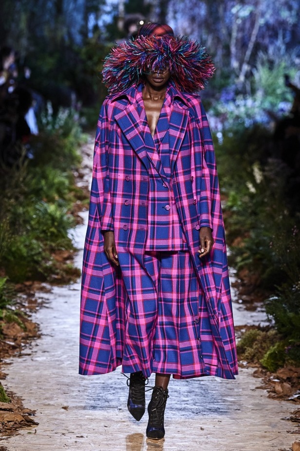 مجموعة "رالف أند روسو" Ralph & Russo لخريف وشتاء 2020 - 2021 