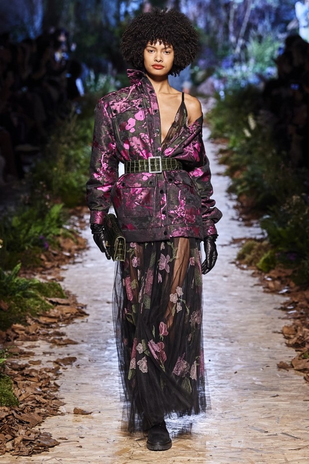 مجموعة "رالف أند روسو" Ralph & Russo لخريف وشتاء 2020 - 2021 