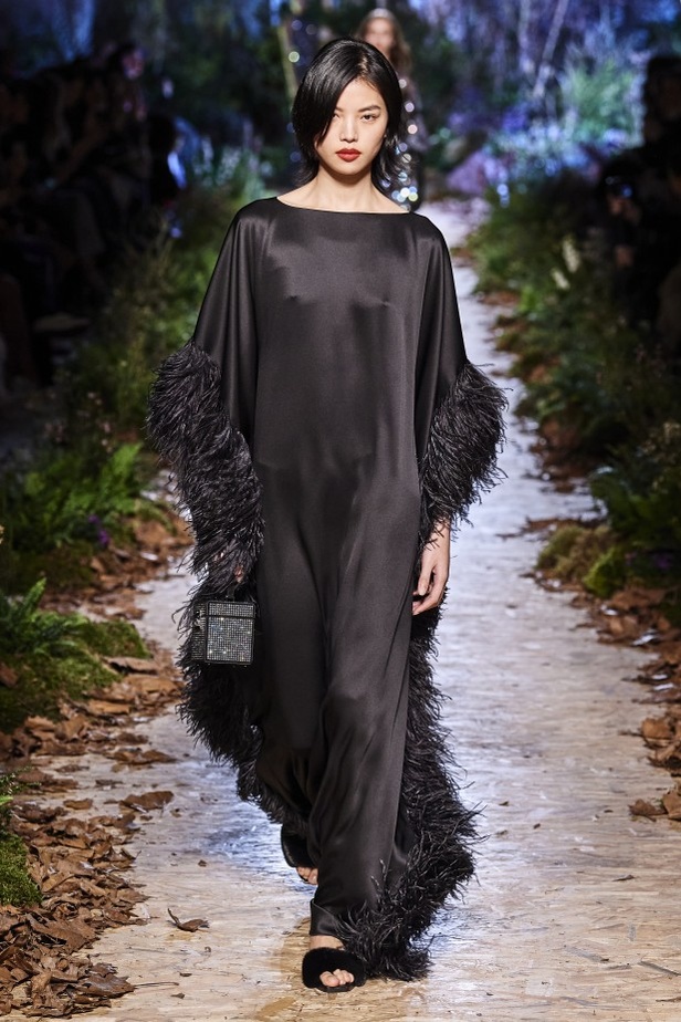 مجموعة "رالف أند روسو" Ralph & Russo لخريف وشتاء 2020 - 2021 