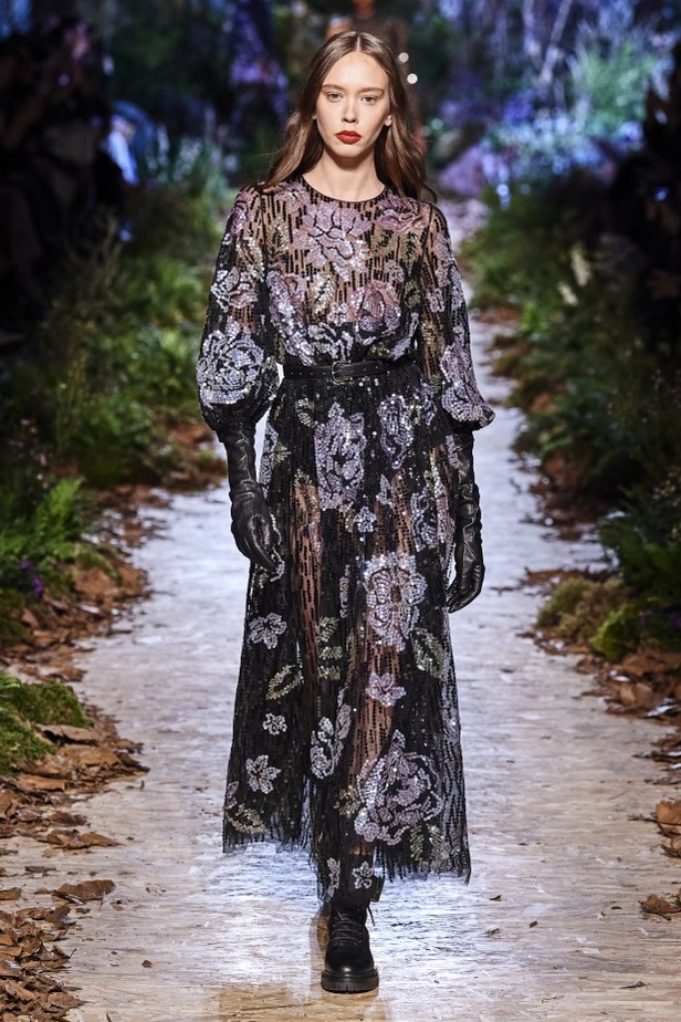 مجموعة "رالف أند روسو" Ralph & Russo لخريف وشتاء 2020 - 2021 