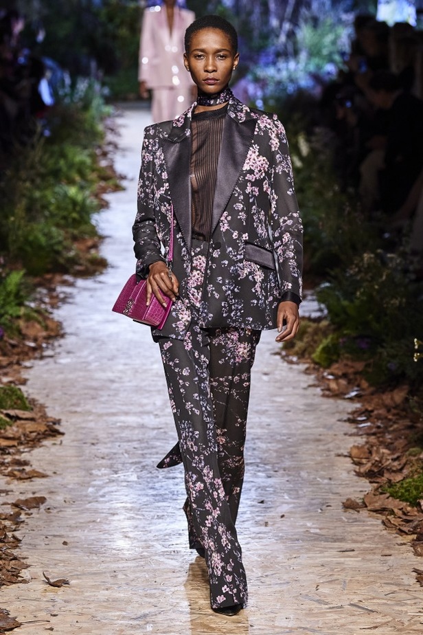 مجموعة "رالف أند روسو" Ralph & Russo لخريف وشتاء 2020 - 2021 