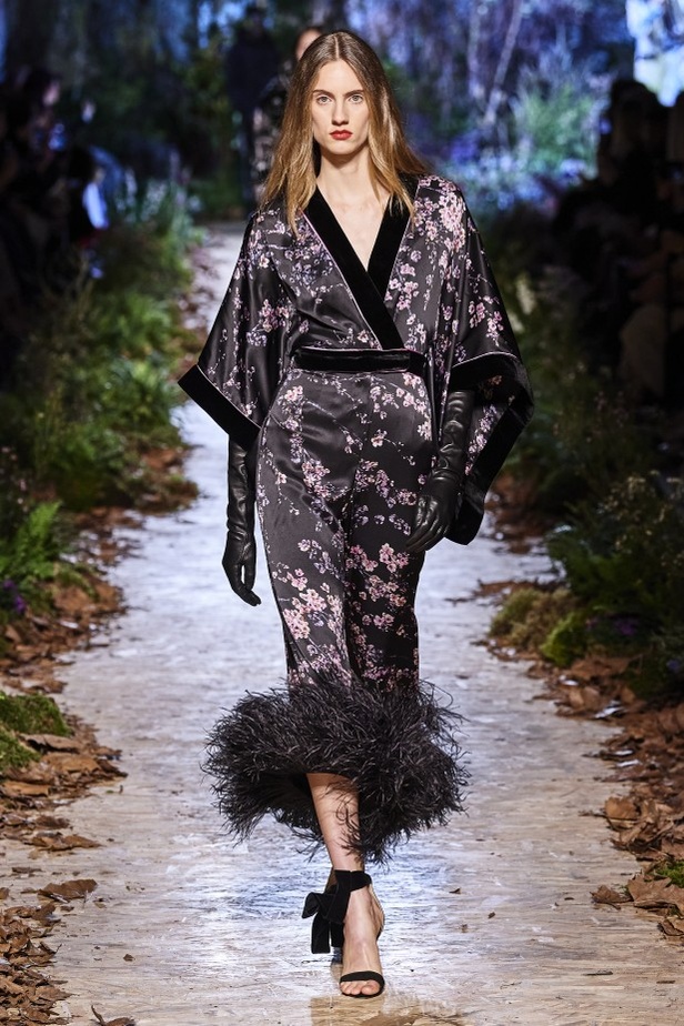 مجموعة "رالف أند روسو" Ralph & Russo لخريف وشتاء 2020 - 2021 