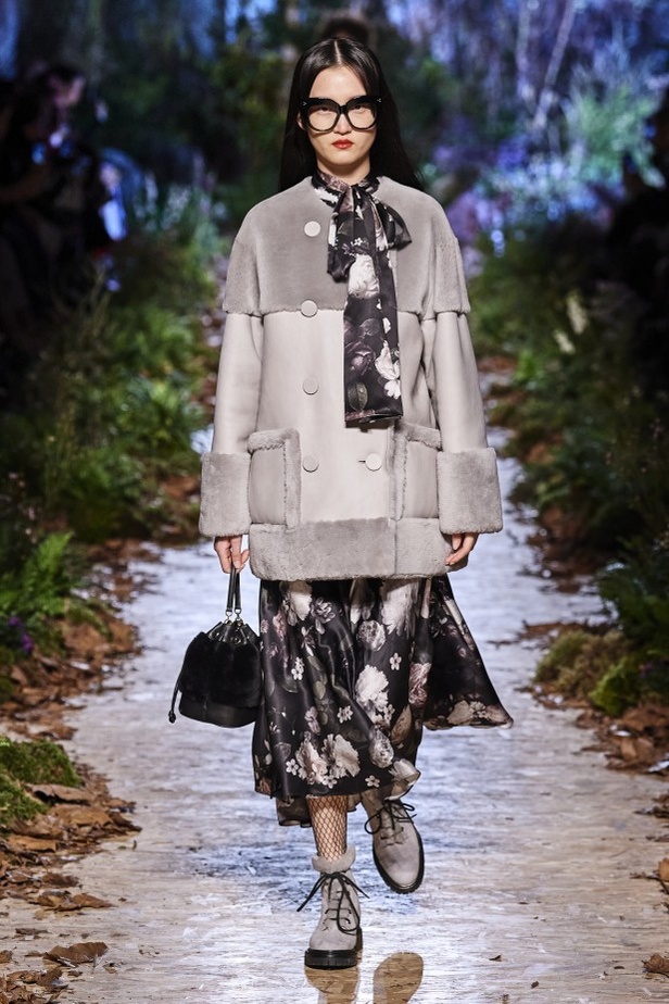 مجموعة "رالف أند روسو" Ralph & Russo لخريف وشتاء 2020 - 2021 