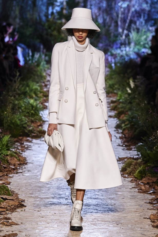 مجموعة "رالف أند روسو" Ralph & Russo لخريف وشتاء 2020 - 2021 