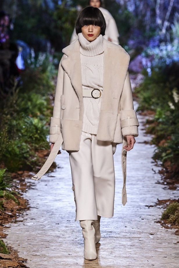 مجموعة "رالف أند روسو" Ralph & Russo لخريف وشتاء 2020 - 2021 