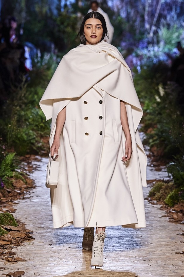 مجموعة "رالف أند روسو" Ralph & Russo لخريف وشتاء 2020 - 2021 