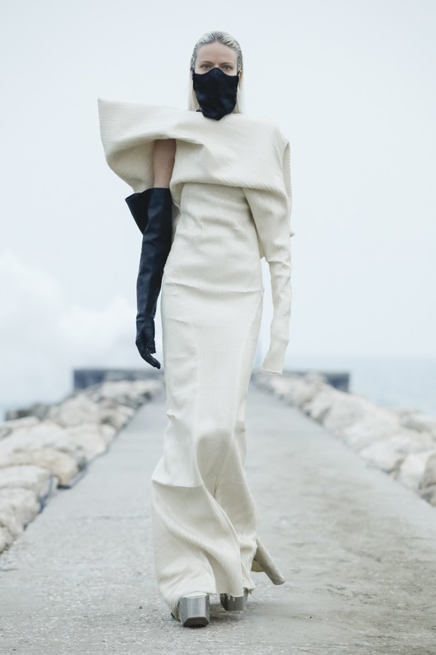 عرض ازياء مجموعة Rick Owens لخريف وشتاء 2021-2022