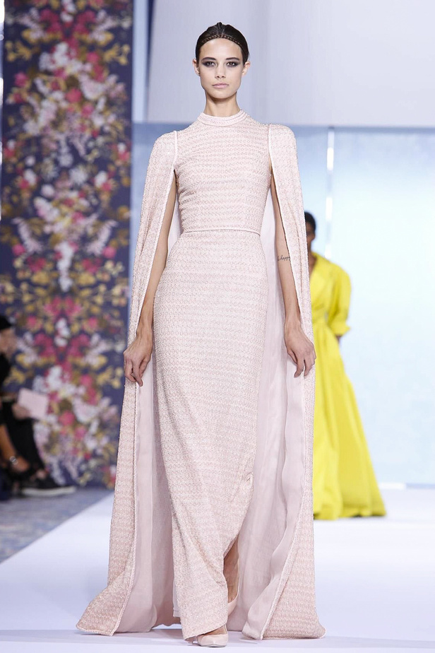 مجموعة Ralph & Russo للأزياء الراقية لخريف 2016