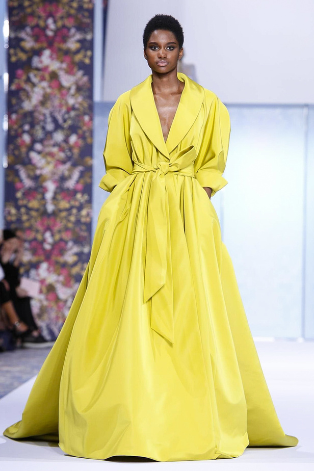 مجموعة Ralph & Russo للأزياء الراقية لخريف 2016