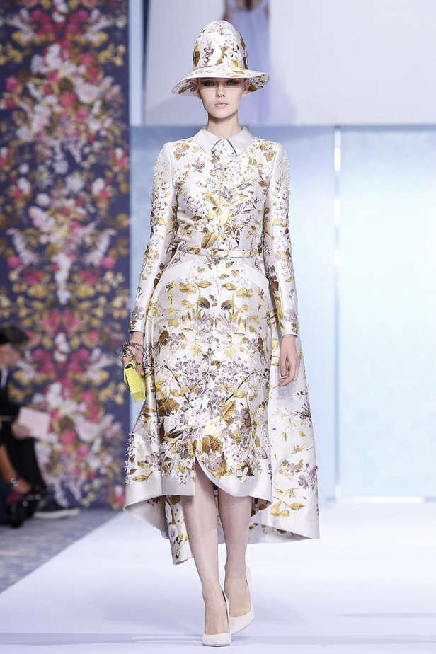 مجموعة Ralph & Russo للأزياء الراقية لخريف 2016