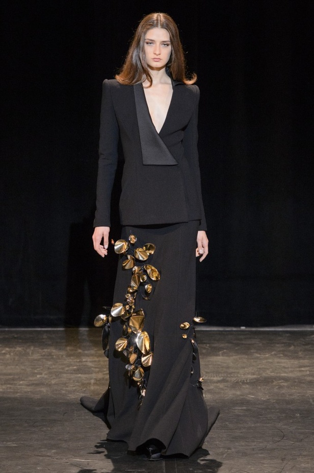 مجموعة Stephane Rolland  للألبسة الفاخرة في باريس