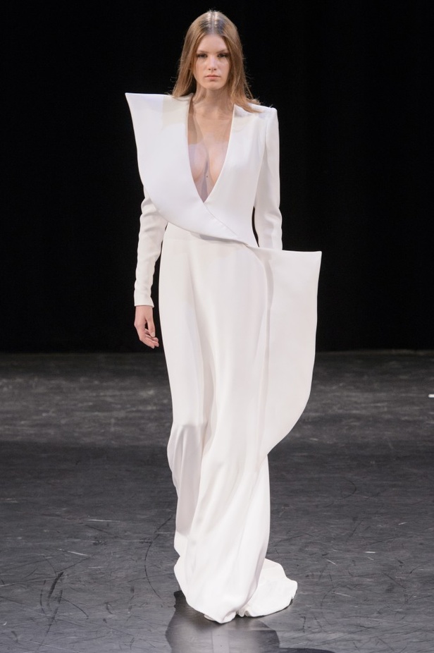 مجموعة Stephane Rolland  للألبسة الفاخرة في باريس