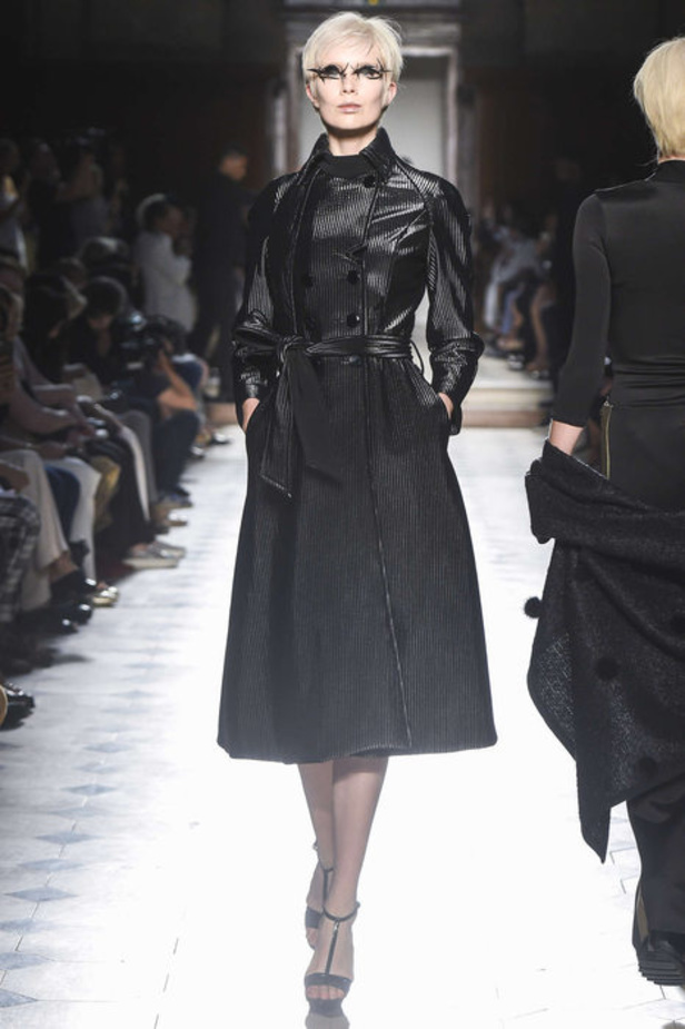 مجموعة جوليان فورنييه للهوت كوتور لموسم خريف وشتاء 2018