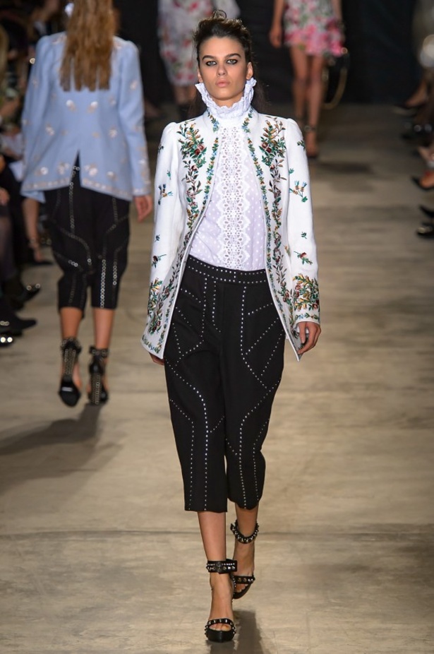 مجموعة “Andrew Gn” لموسم ربيع وصيف 2017