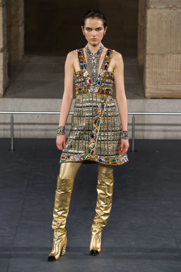 مجموعة شانيل لما قبل خريف 2019 تجمع بين الأناقة المصرية وسحر نيويورك