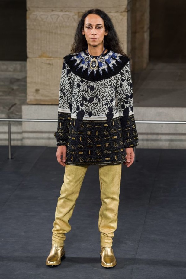 مجموعة شانيل لما قبل خريف 2019 تجمع بين الأناقة المصرية وسحر نيويورك