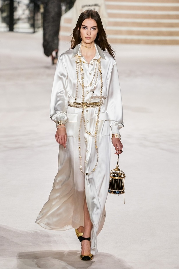 مجموعة شانيل Métiers d’Art 2020... تصاميم خالدة بلمسة عصريّة