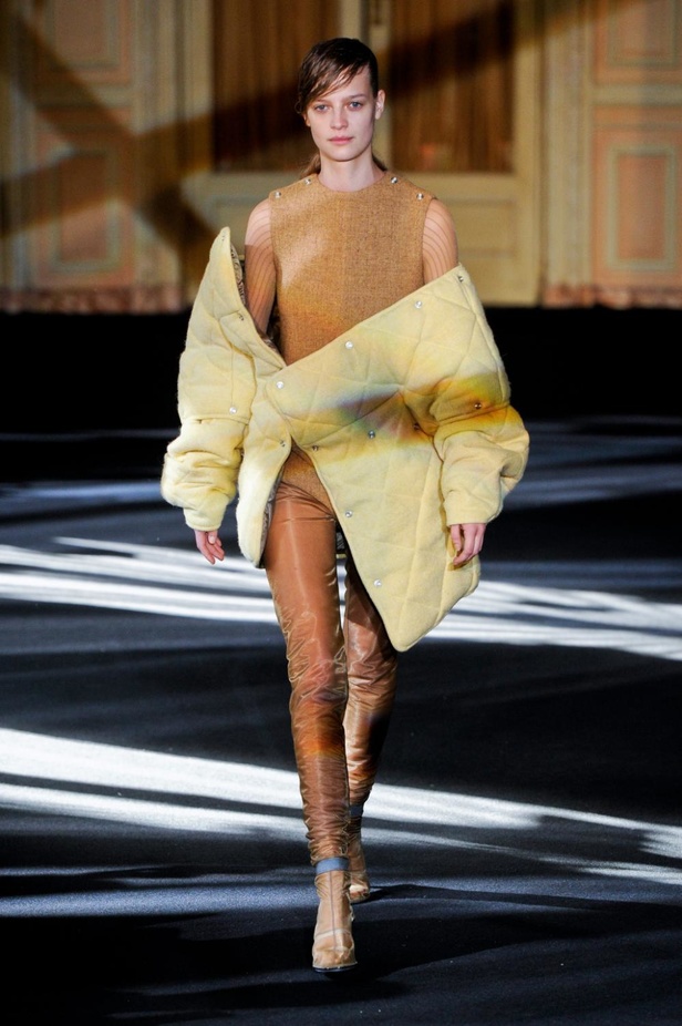 مجموعة "أكني ستوديوز" لموسم خريف وشتاء 2016-2017