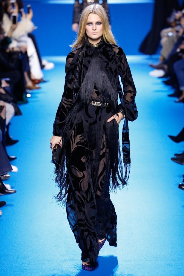 مجموعة ايلي صعب للألبسة الجاهزة لخريف وشتاء 2016-2017