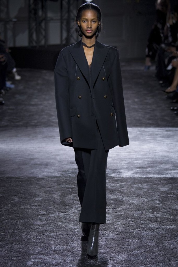 عرض نينا ريتشي لخريف وشتاء 2016-2017