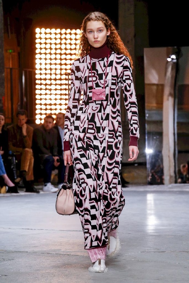 عرض ازياء جيامباتيستا فالي لموسم خريف وشتاء 2018