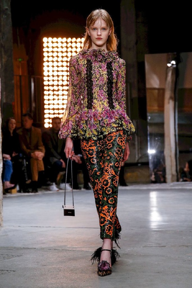 عرض ازياء جيامباتيستا فالي لموسم خريف وشتاء 2018