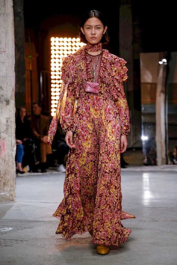 عرض ازياء جيامباتيستا فالي لموسم خريف وشتاء 2018