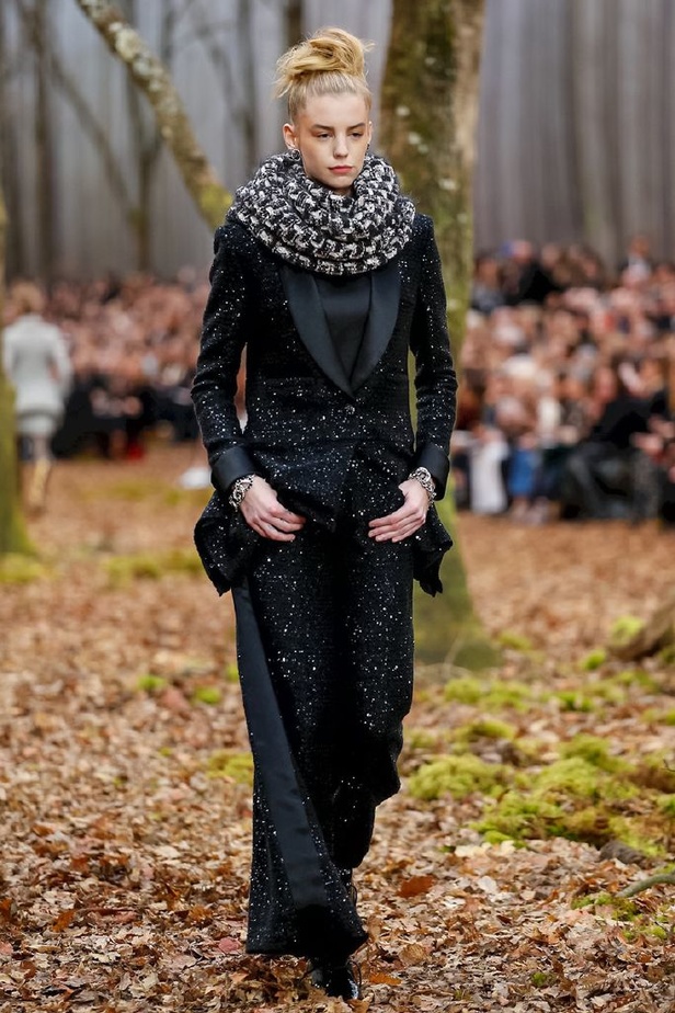 مجموعة شانيل لخريف 2018 تنقلنا الى أحضان الطبيعة الخلابة