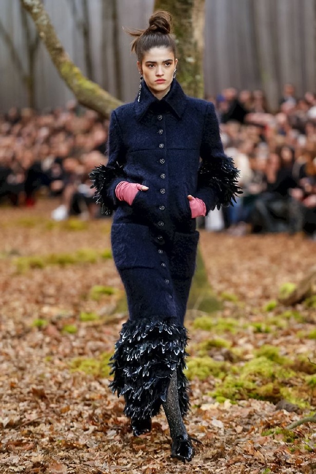 مجموعة شانيل لخريف 2018 تنقلنا الى أحضان الطبيعة الخلابة