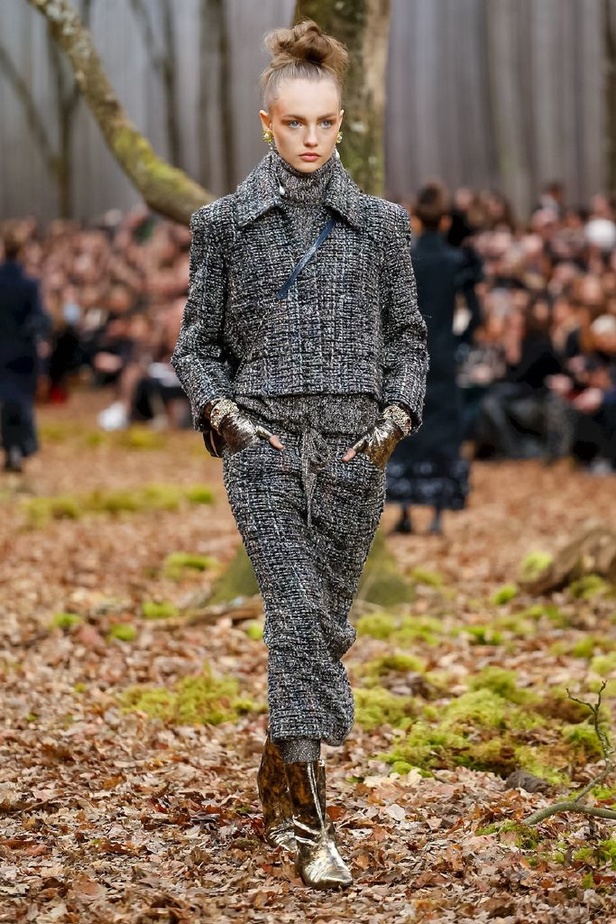 مجموعة شانيل لخريف 2018 تنقلنا الى أحضان الطبيعة الخلابة