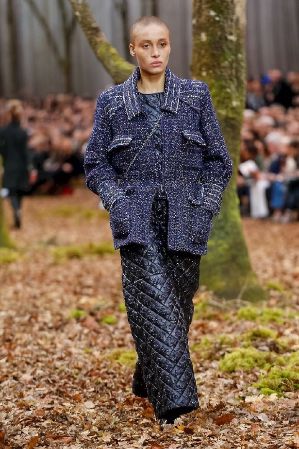 مجموعة شانيل لخريف 2018 تنقلنا الى أحضان الطبيعة الخلابة