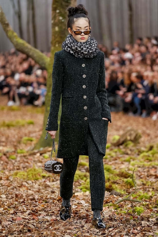 مجموعة شانيل لخريف 2018 تنقلنا الى أحضان الطبيعة الخلابة