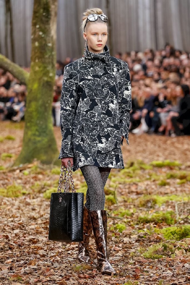 مجموعة شانيل لخريف 2018 تنقلنا الى أحضان الطبيعة الخلابة