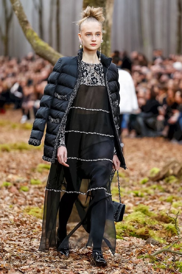 مجموعة شانيل لخريف 2018 تنقلنا الى أحضان الطبيعة الخلابة